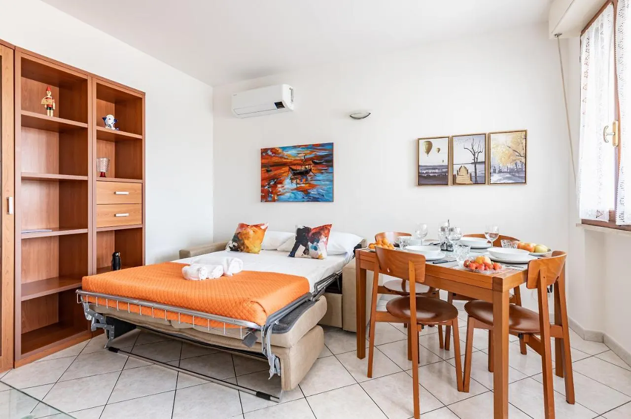 Apartment With Balcony Near Cisanello Hospital Pisa Italy